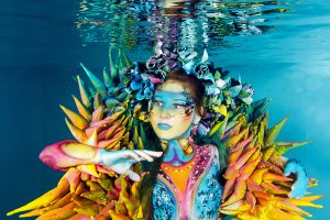 Read more about the article Unterwasser Bodypainting Shooting