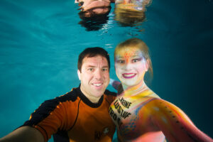 Read more about the article Unterwasser Bodypainting – Selfie